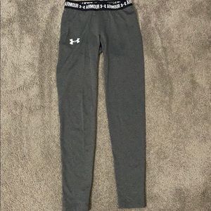 Girls grey under armor leggings
